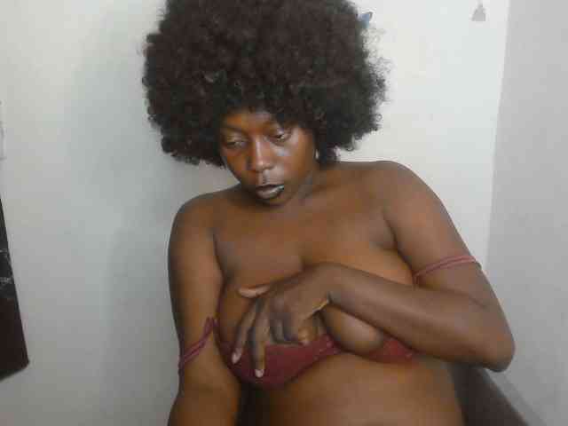 Strip-me-naked Strip-me-naked