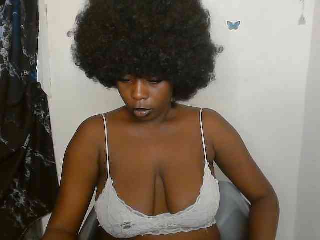 Strip-me-naked webcam