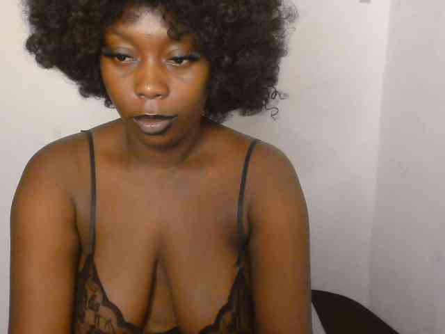 Strip-me-naked webcam