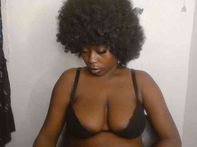 Strip-me-naked webcam