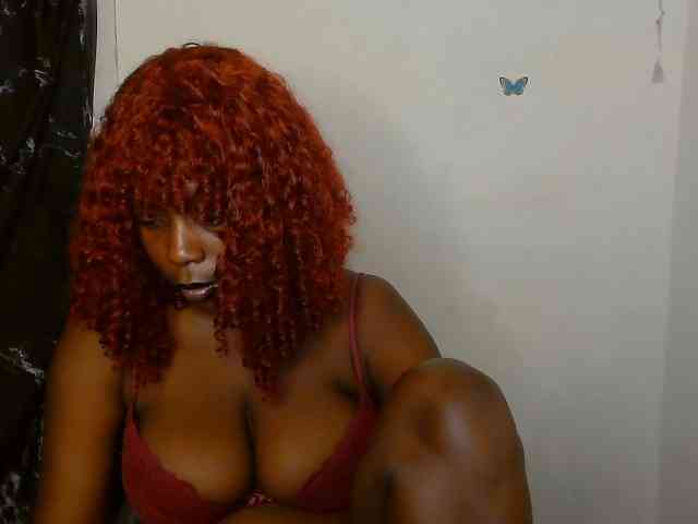 Strip-me-naked Live Webcam on BongaCams