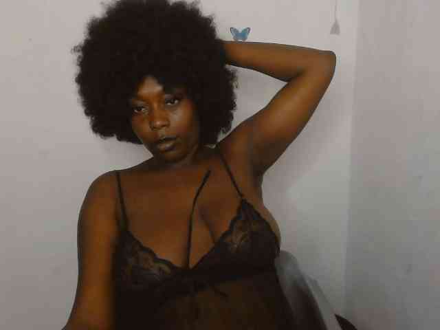Strip-me-naked webcam