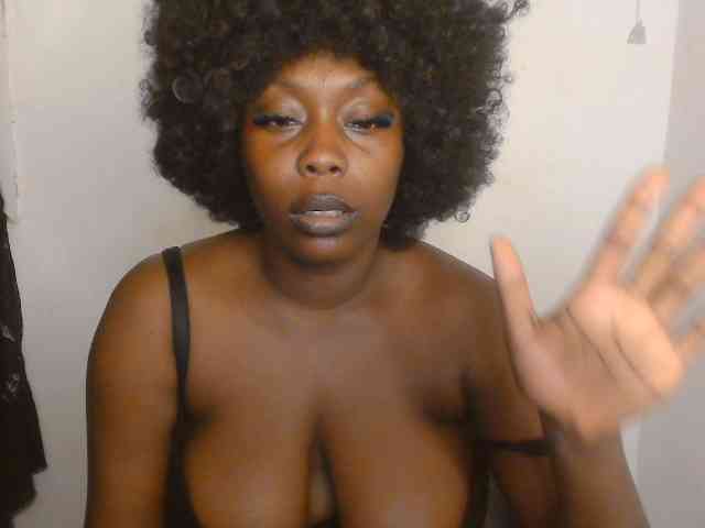 Strip-me-naked webcam