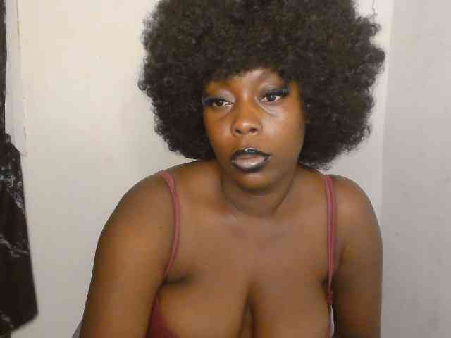 Strip-me-naked webcam
