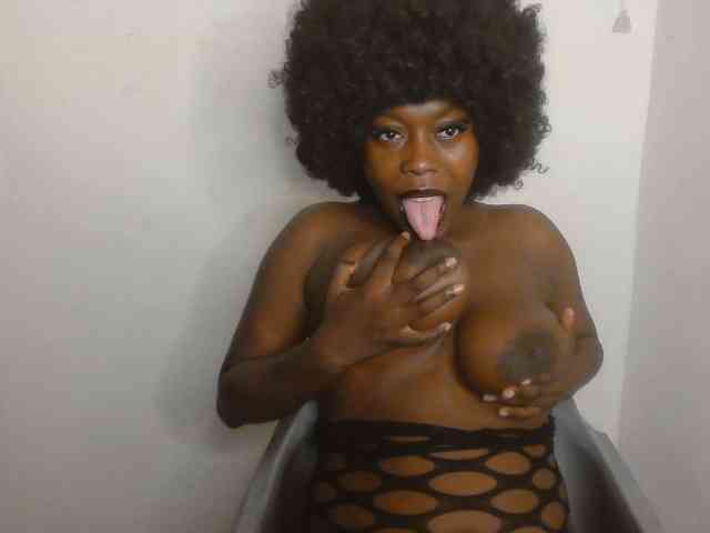 Strip-me-naked webcam
