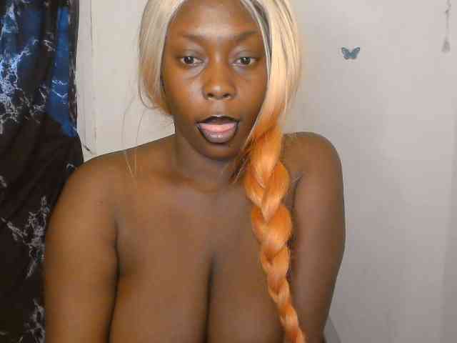 Strip-me-naked webcam