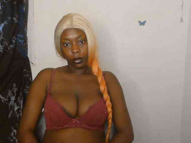 Strip-me-naked webcam
