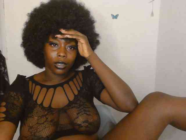 Strip-me-naked webcam