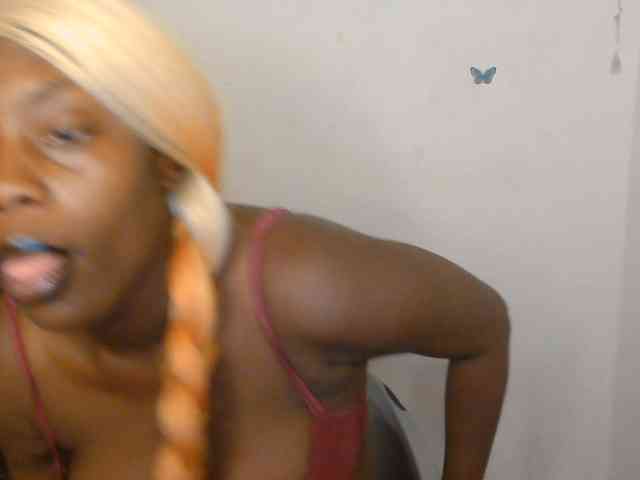 Strip-me-naked webcam