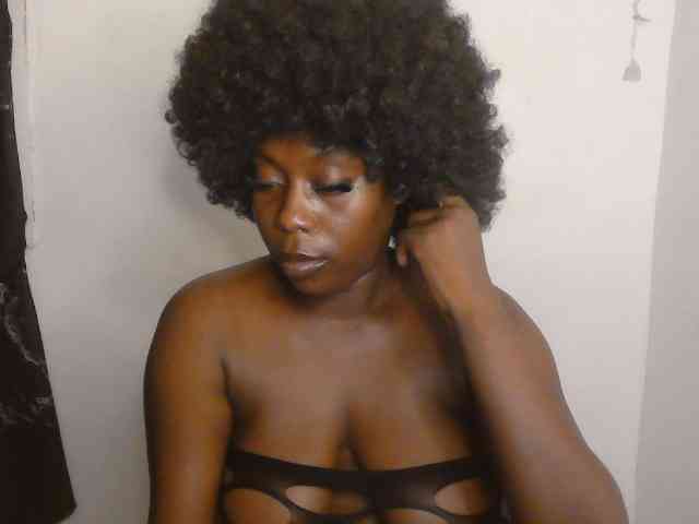 Strip-me-naked webcam
