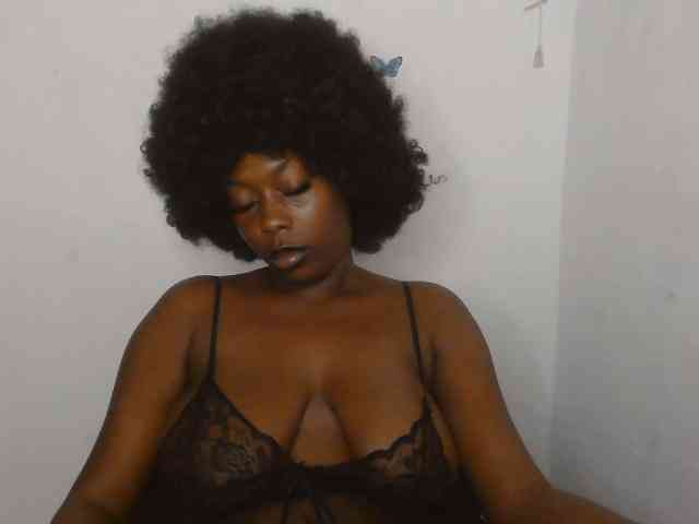 Strip-me-naked webcam