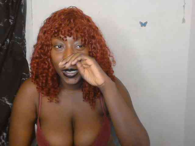 Strip-me-naked's cam show statistics and live stream