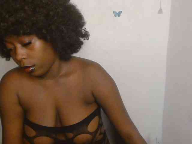Strip-me-naked webcam