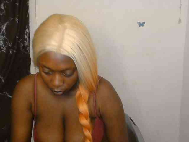 Strip-me-naked webcam