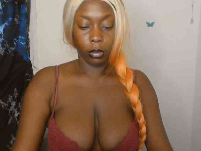 Strip-me-naked webcam