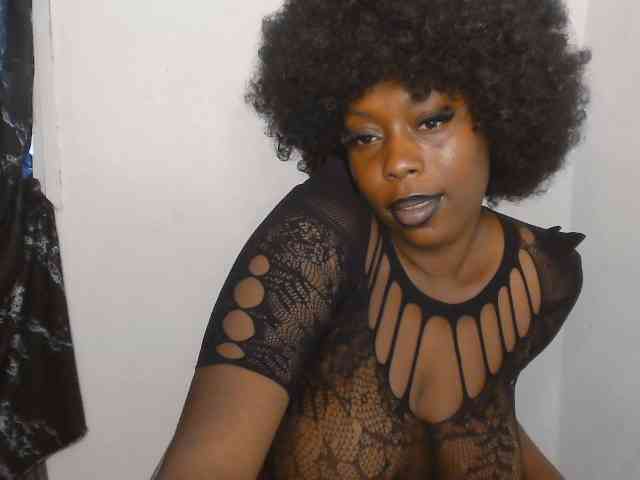 Strip-me-naked webcam