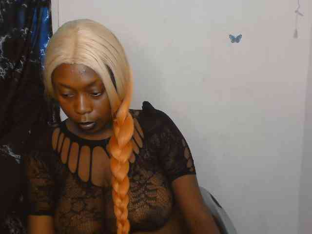 Strip-me-naked webcam