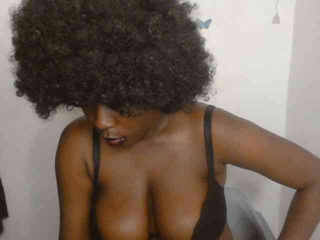 Strip-me-naked webcam