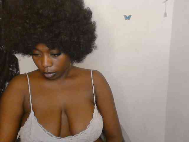 Strip-me-naked webcam