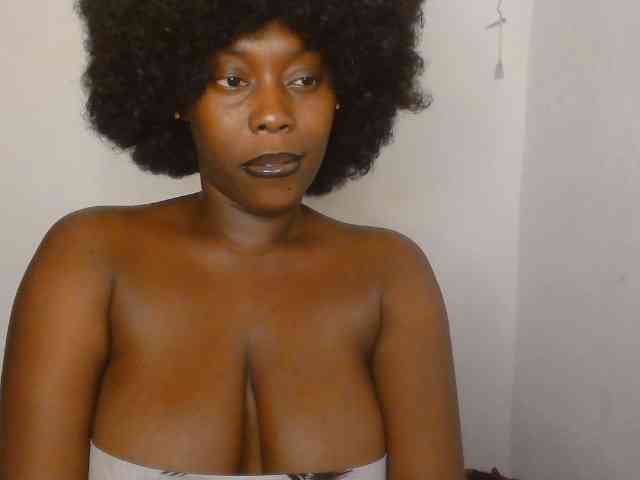 Strip-me-naked webcam