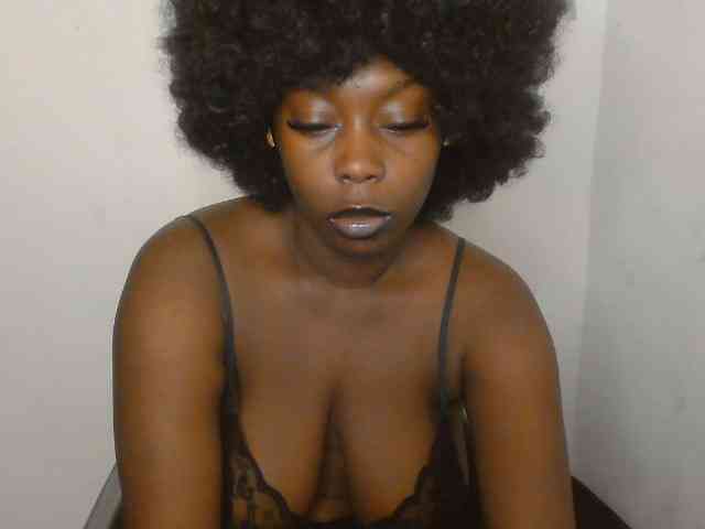 Strip-me-naked webcam