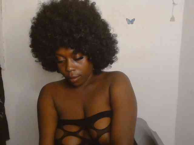 Strip-me-naked webcam