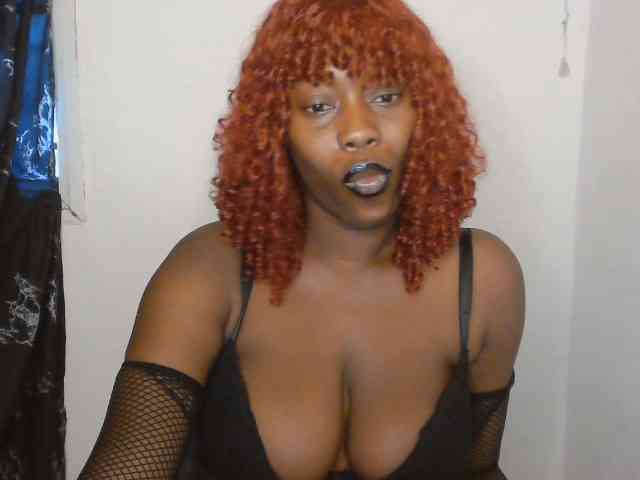 Strip-me-naked webcam