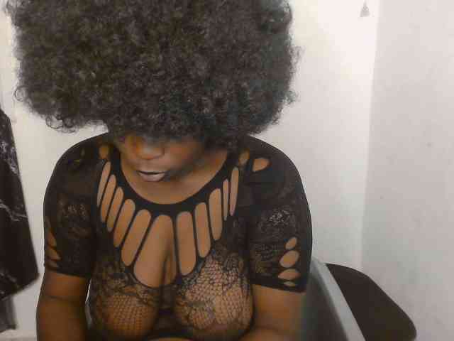 Strip-me-naked webcam