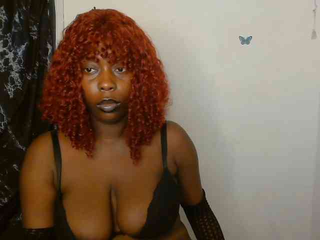 Strip-me-naked webcam
