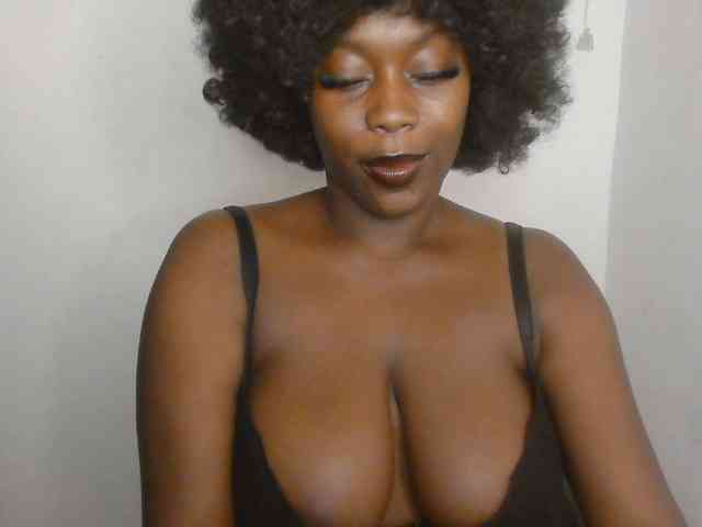 Strip-me-naked webcam