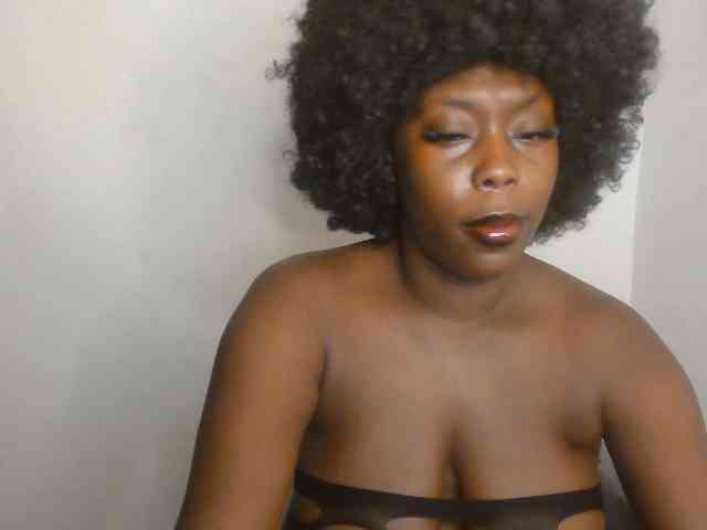 Strip-me-naked webcam