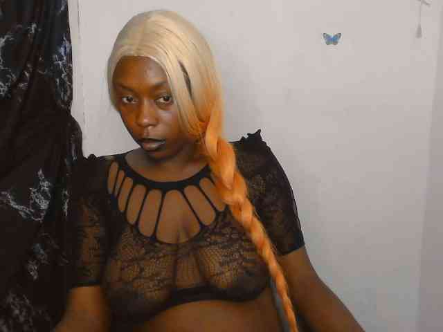 Strip-me-naked webcam