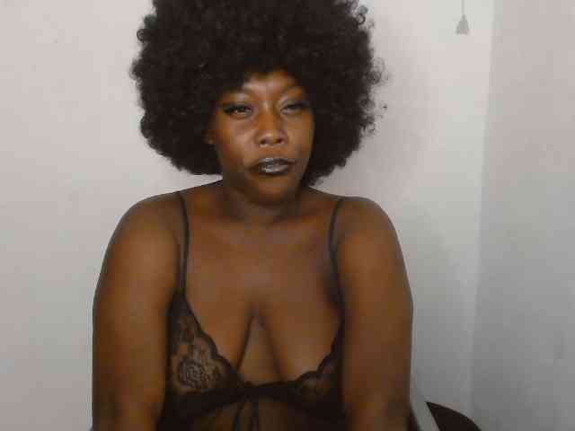 Strip-me-naked webcam