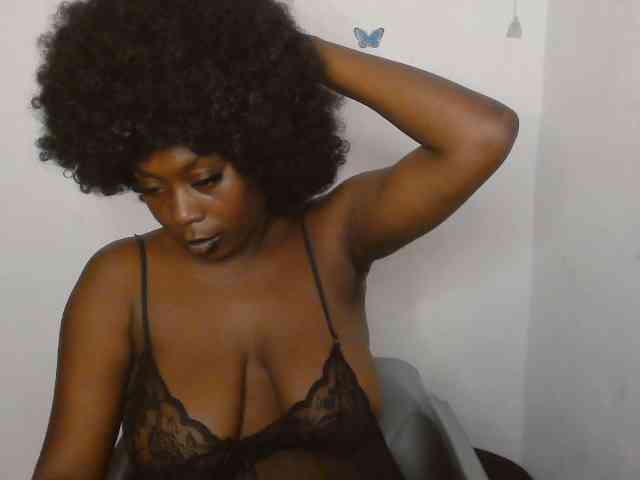 Strip-me-naked webcam