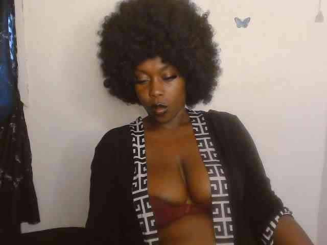 Strip-me-naked webcam