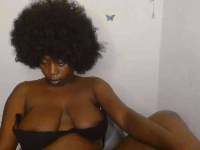 Strip-me-naked webcam