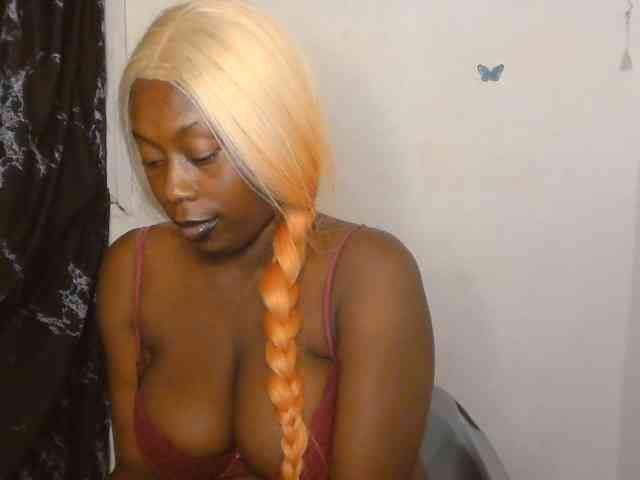 Strip-me-naked webcam