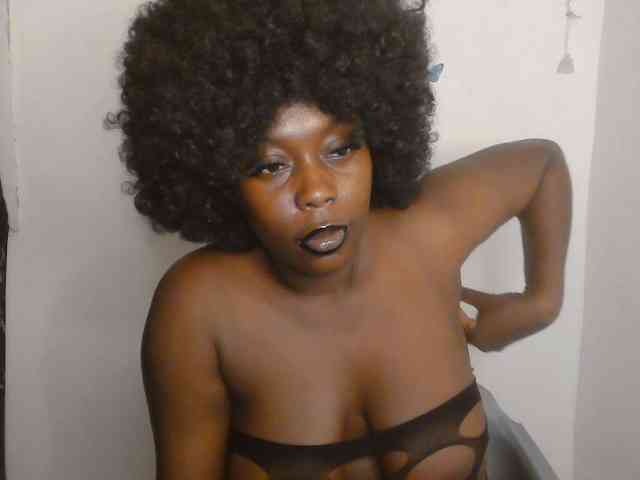 Strip-me-naked webcam