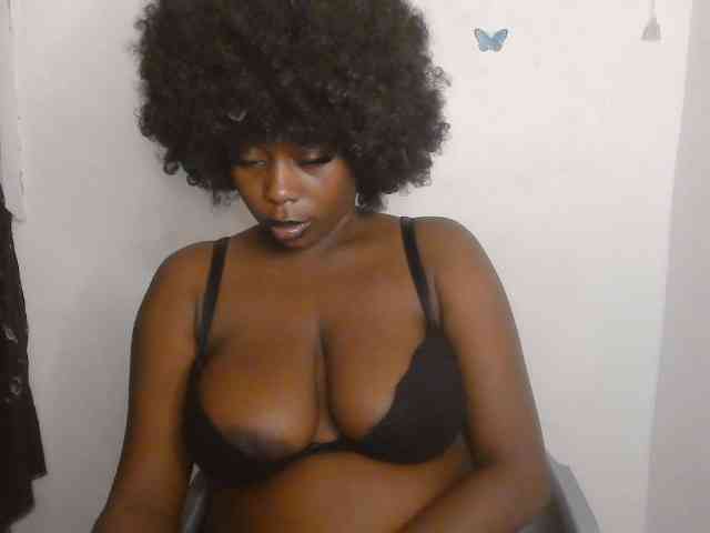 Strip-me-naked webcam