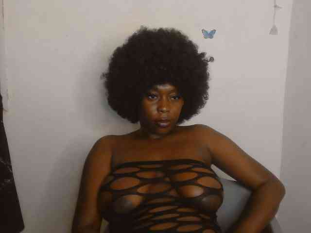 Strip-me-naked webcam