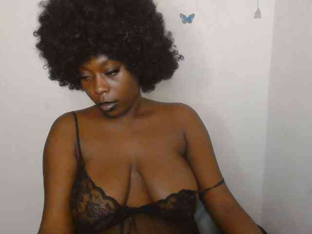 Strip-me-naked webcam