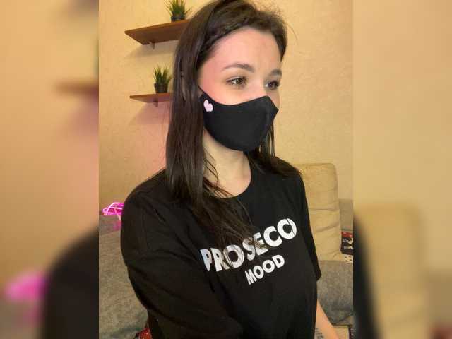 Barsi8 live cam on BongaCams