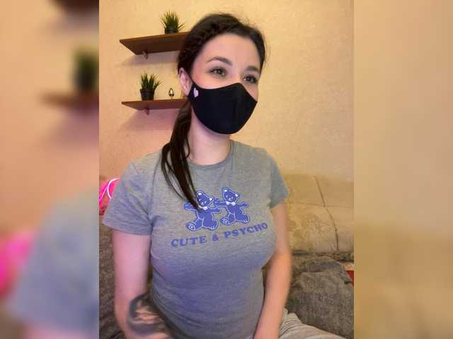 Barsi8 live cam on BongaCams