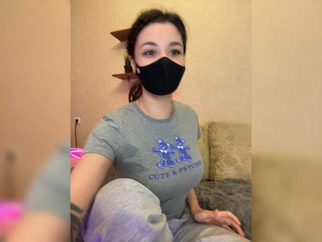 Barsi8 live cam on BongaCams