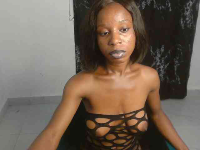 Nasty-lilly webcam