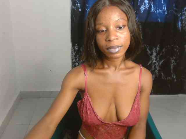 Nasty-lilly webcam