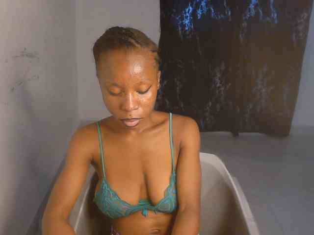 Nasty-lilly webcam