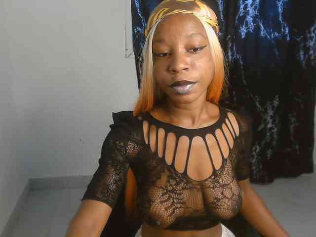 Nasty-lilly webcam