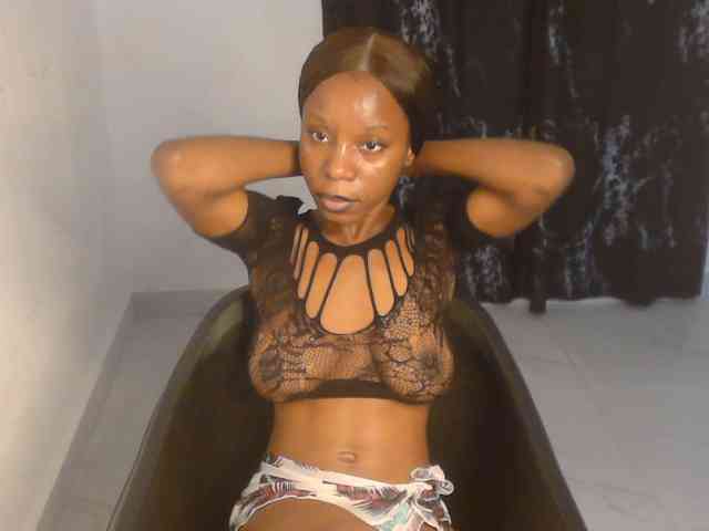 Nasty-lilly webcam