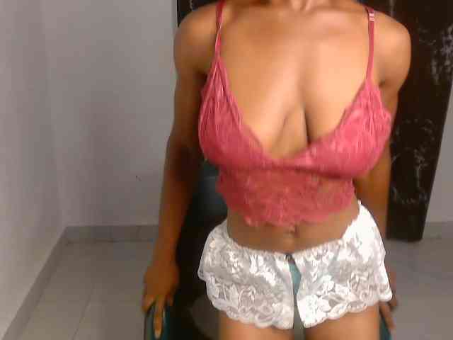 Nasty-lilly webcam